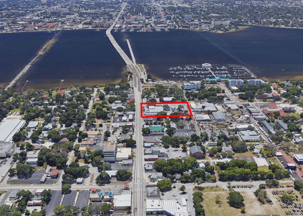 Thornton Site: 405 8th Ave W, Palmetto, FL 34221